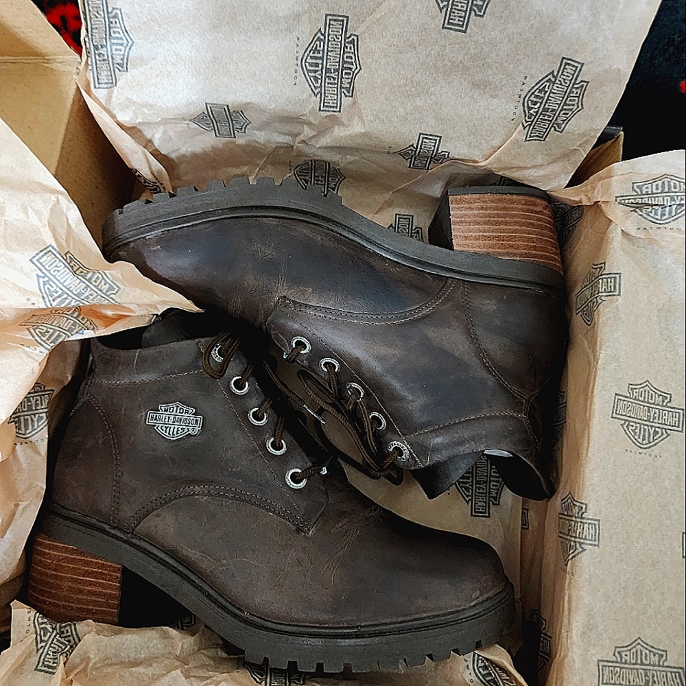 Women's Harley Davidson Ayers lace-up shoes/ ankle boots size 8
